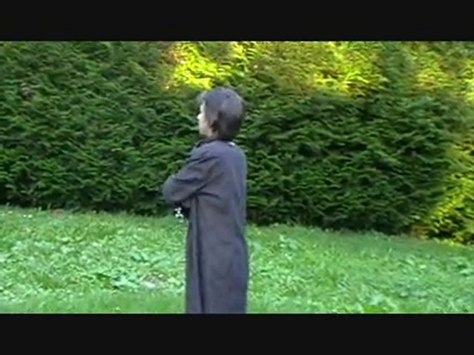 Lilou El Kikou & ses lunettes (GROS DELIRE)