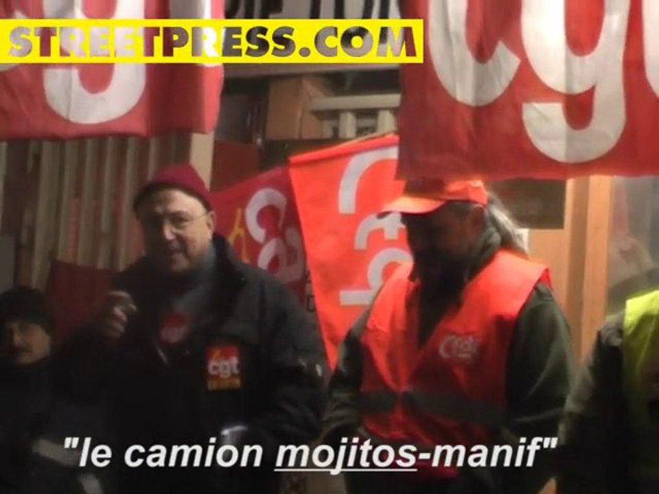 Reportage à la raffinerie bloquée de Grandpuits