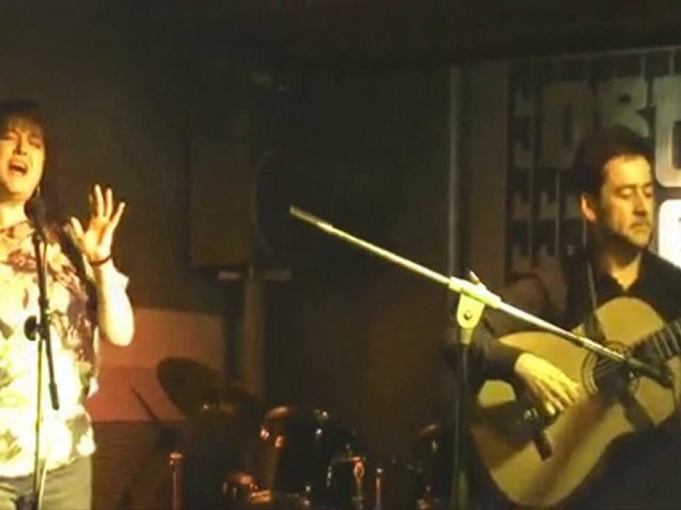 MADOAN - Canción: ELLA ES