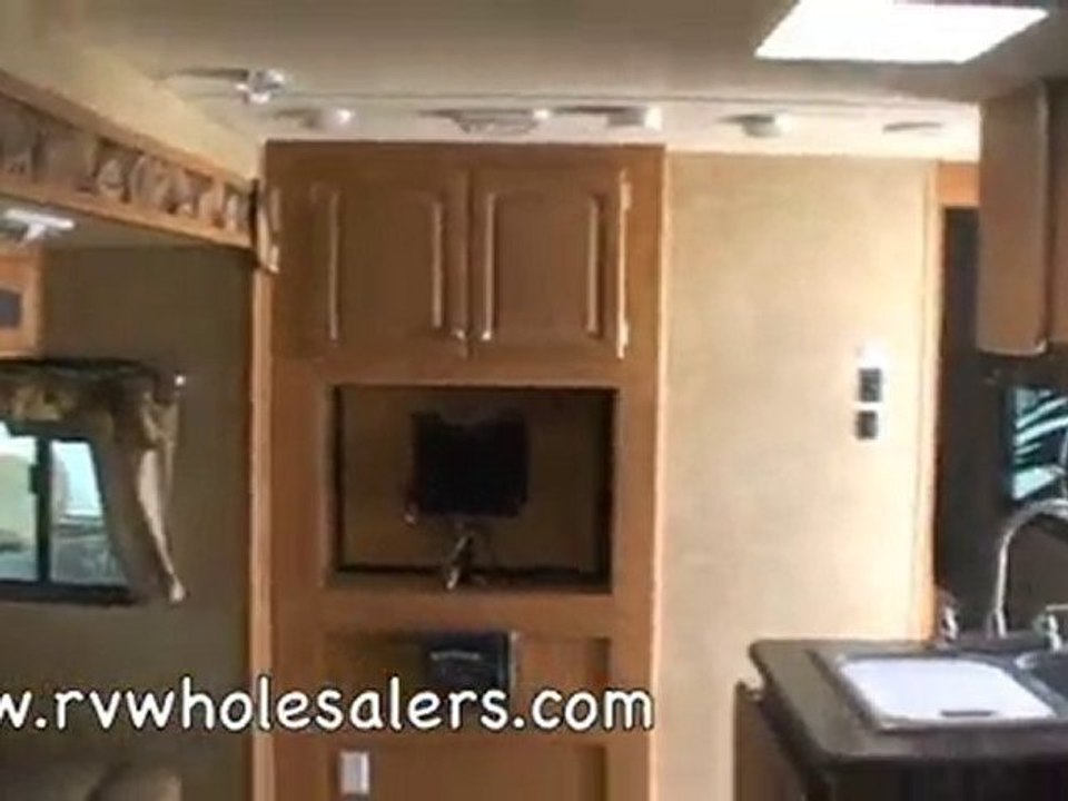 2011 Wildcat 29BHS Travel Trailer Camper at RVWholesalers