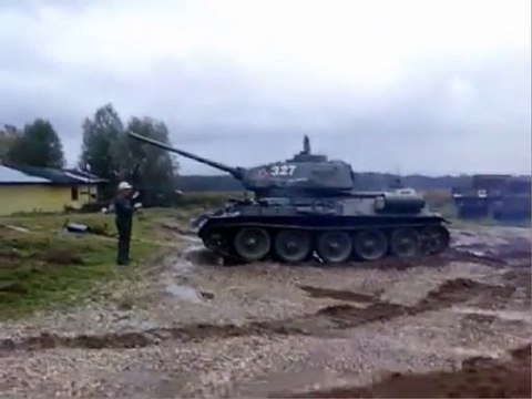 Les chars soviétiques ont atteint la ligne Maginot !