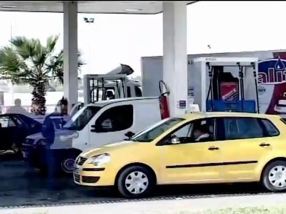 maux de terre - Documentaire réalisé par Moncef Foura (2007)