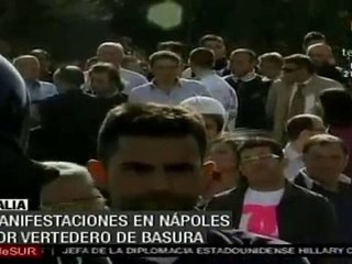 Continúan manifestaciones en Nápoles por vertedero de basura