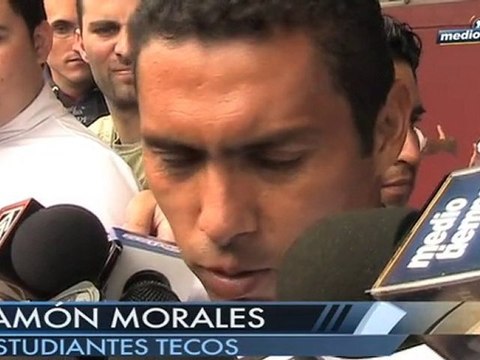 Medio Tiempo.com - Estudiantes Tecos. 7 Septiembre 2010.