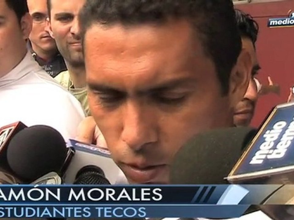 Medio Tiempo.com - Estudiantes Tecos. 7 Septiembre 2010.