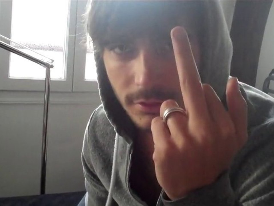 Le dimanche, je suis hostile #10