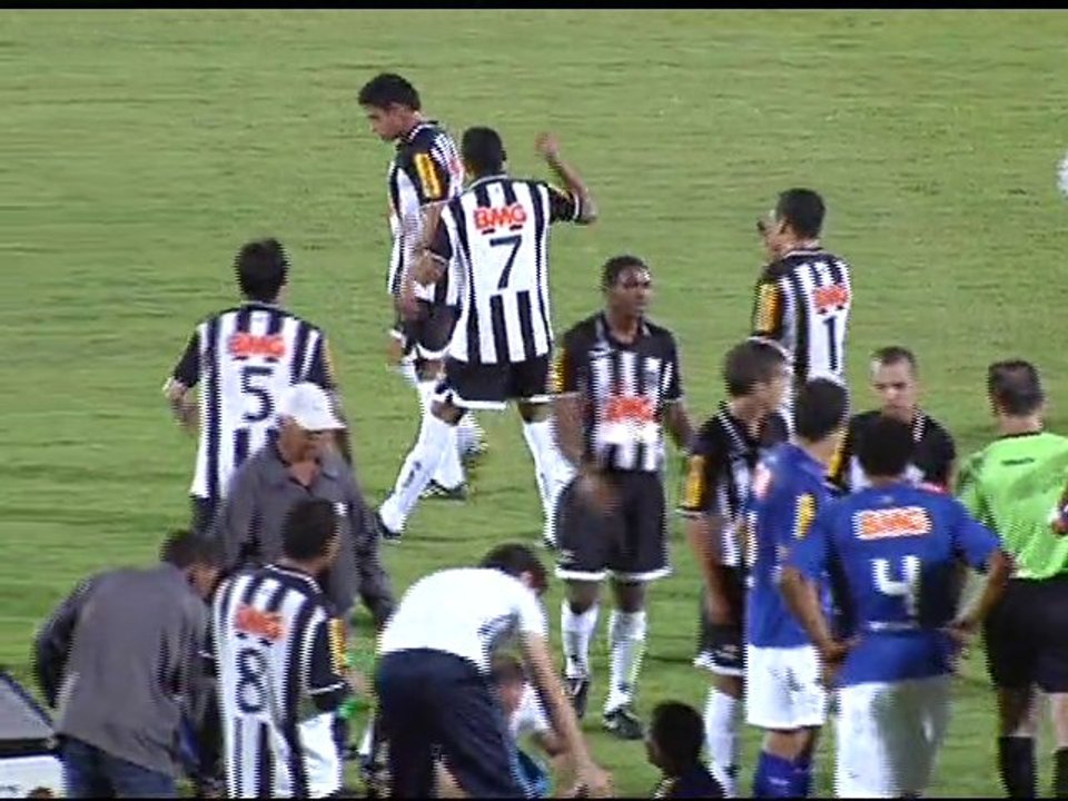 TOTONHO E PENA DUBLAM