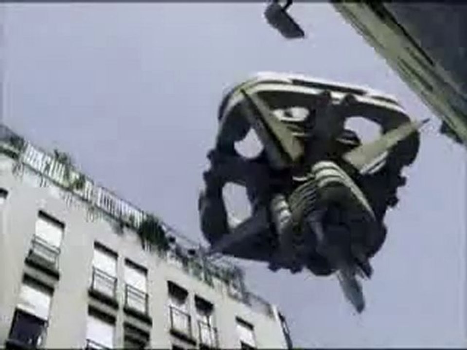 UFO+OVER+PARIS_xvid