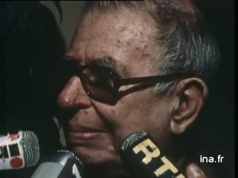 Jean-Paul SARTRE, Yves MONTAND Un bateau pour le VIETNAM - Archive INA