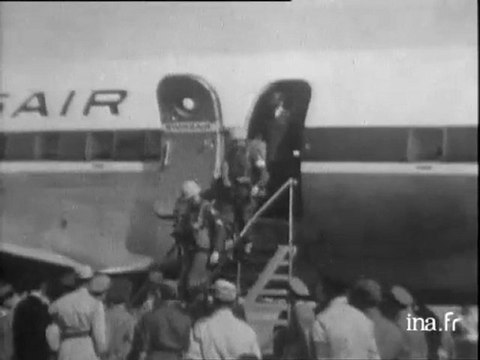 Anglais à Port Said - troupes de l'ONU - navires deroutés par Le Cap