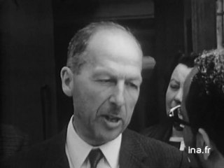 Amiens, dans le cadre des revendications nationales la FNSEA de la Somme remet une motion de censure