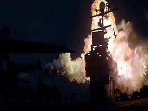 WW3 - Aircraft Carrier Destroyed by Missiles