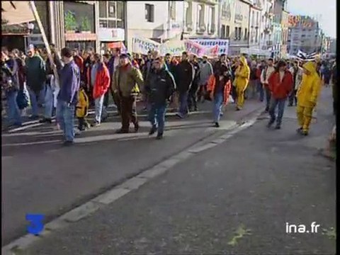 MAREE NOIRE : MANIF SAINT NAZAIRE / VANNES