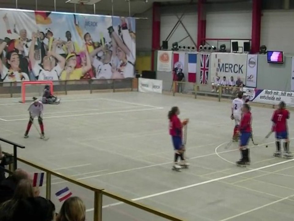 RINK HOCKEY - CHAMPIONNAT D'EUROPE FEMININ 2010 : U20 France / Espagne Part 2