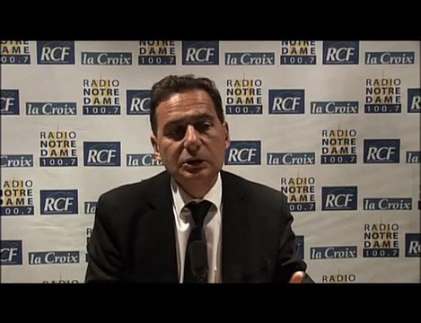 Eric Besson - Face aux Chrétiens partie 2 - 21/10/2010