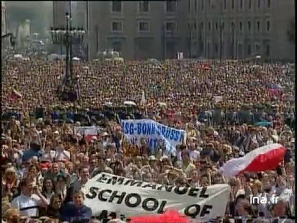 Pâques à Rome - Archive INA