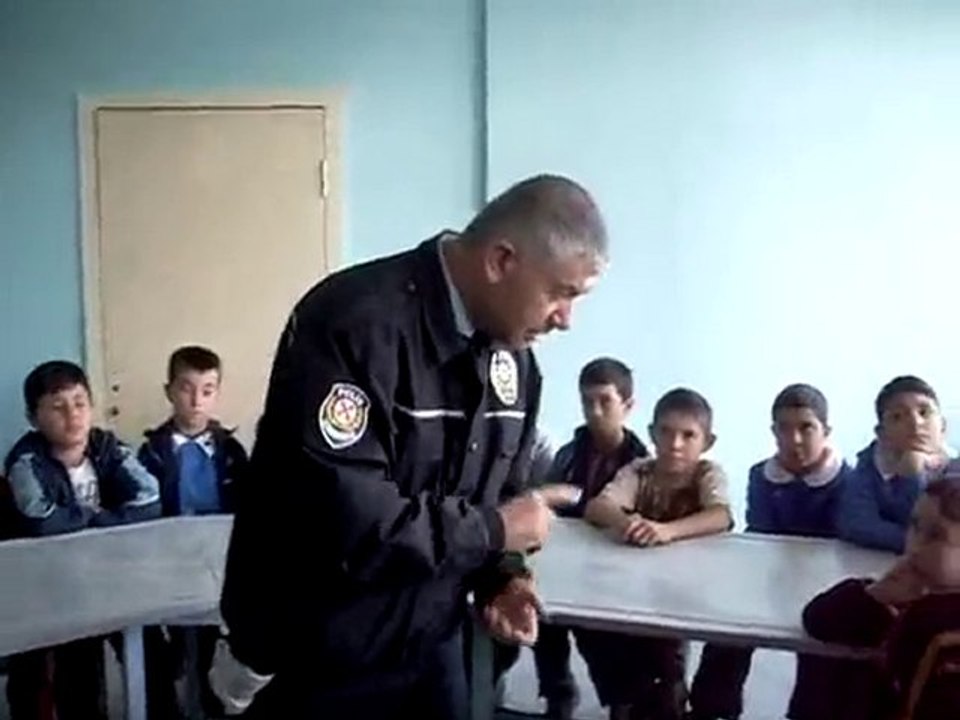 Trafik Kuralları İle İlgili Eğitim Semineri Şiir