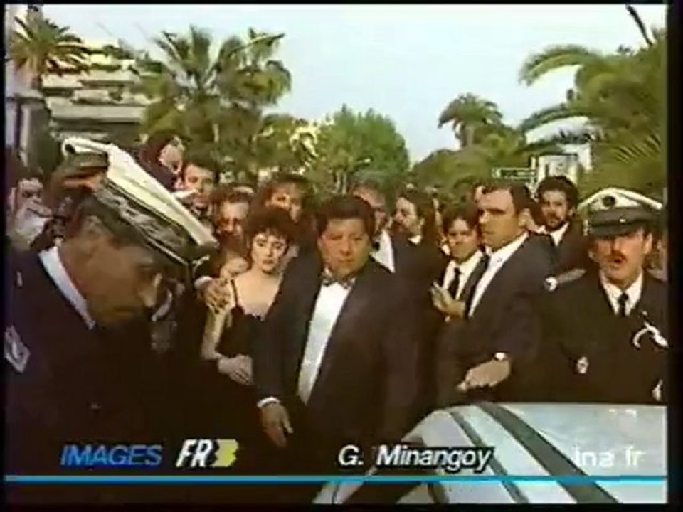 Arrivée d'Alain Delon au Palais