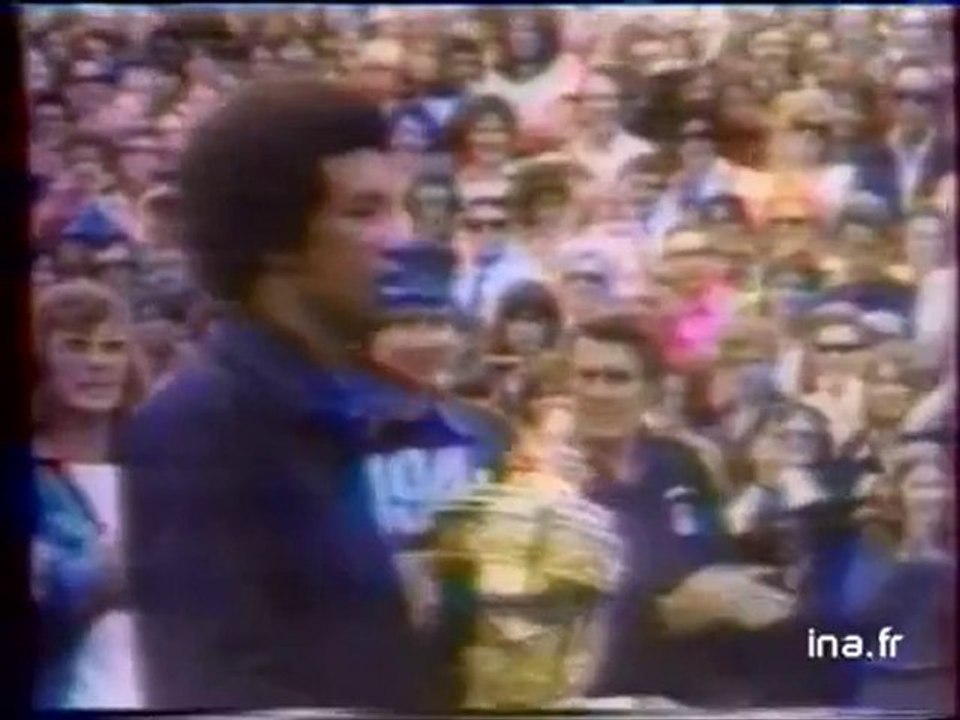 MORT ARTHUR ASHE