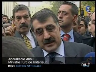 [Istanbul : attentats synagogue]