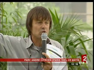 [Nicolas Hulot et sa campagne "Défi pour la terre"]