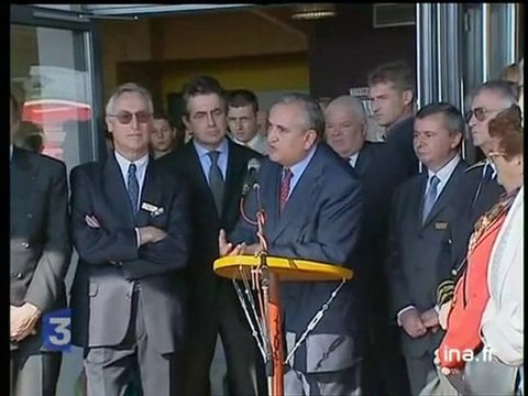 [Déclaration de Jean Pierre Raffarin sur la fusillade de Grande Synthe]