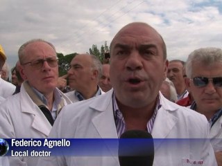 Anti-dump demos continue in Italy as waste piles up