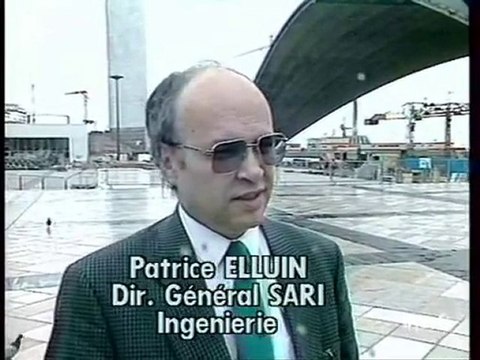 Architecture du CNIT à la Défense