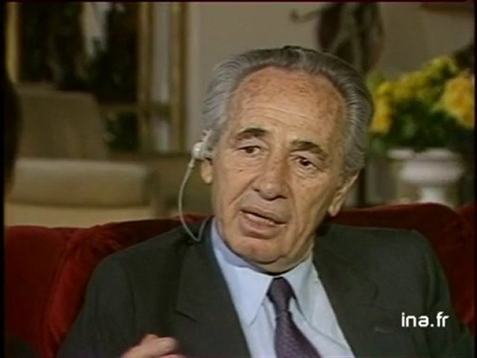 [Duplex Shimon Peres]