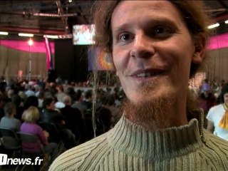 Pontoise : Amma câline ses fidèles
