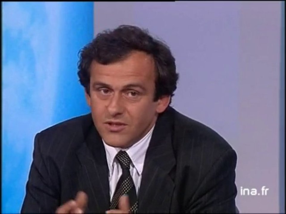 Michel PLATINI "tout sera prêt pour la Coupe du Monde" - Archive vidéo Ina