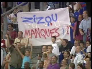 [Football. Qualification championnat du monde 06 : La préparation des Bleus]