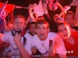 Supporters ambiance sur les Champs-Elysées