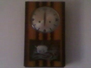 bou thadi pendule trés ancien (3)