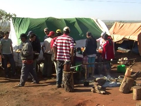 Le maïs transgénique divise au Paraguay