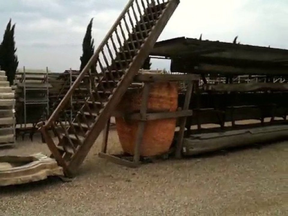Antiker Naturstein - Bodenplatten, Säulen, Kamine, Treppen