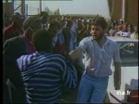 Afrique du Sud : une marche pour Nelson Mandela - Archive vidéo INA