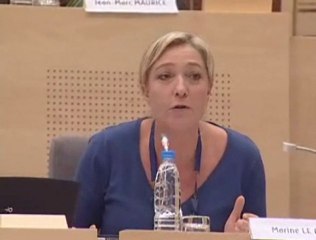 08/10/10- 6 - Marine Le Pen et les "élus en chemise à fleur"