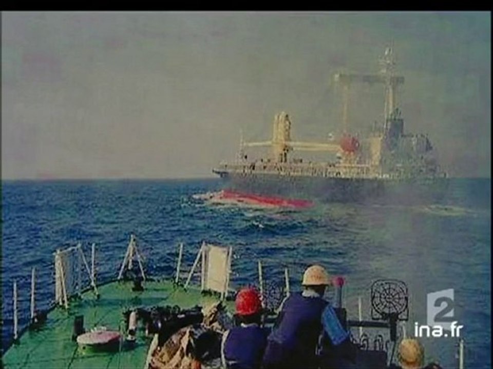 [Pirates des mers en Indonésie]