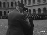 PRISE D'ARMES AUX INVALIDES