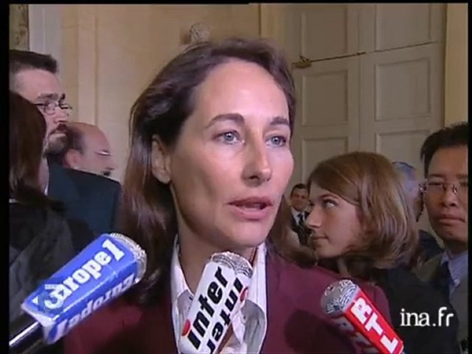 [Débat politique décentralisation]