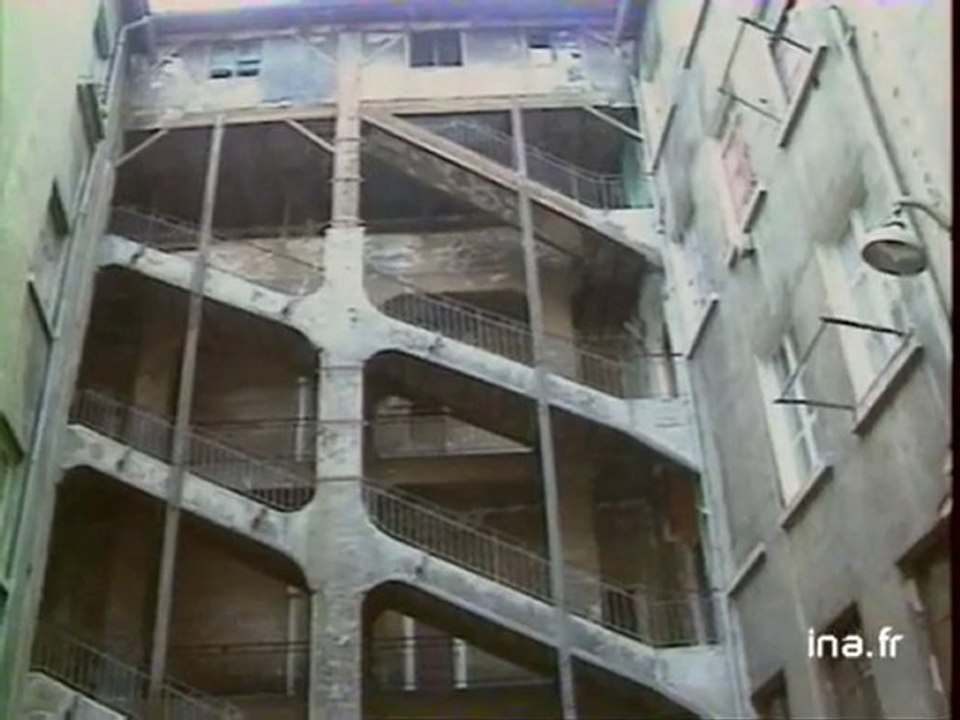 Rénovation de la cour des Voraces à la Croix Rousse