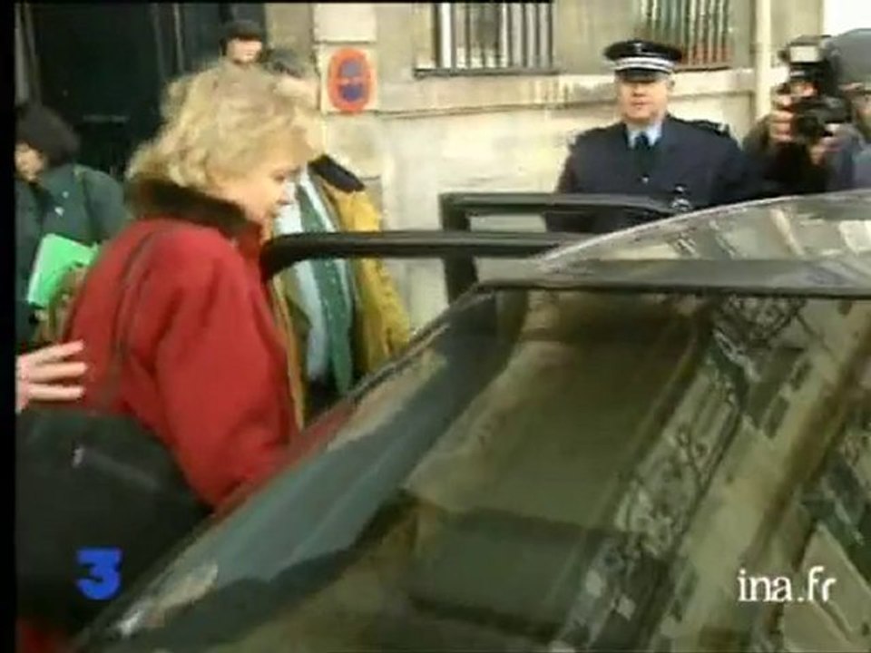 [Affaire Elf : R. Dumas et  C. Deviers-Joncourt sur le banc]