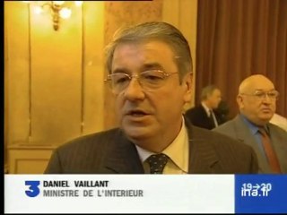 [Vigipirate à Paris suite aux menaces d'Armata Corsa]