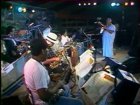 Guy Laffite et Dizzie Gillespie au festival de jazz à Marciac - Archive vidéo INA