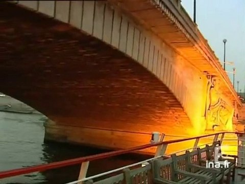 [Campagne électorale de Jean-Marie Le Pen sur une péniche]