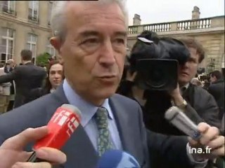 1er conseil des ministres du gouvernement Raffarin