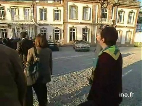 [Fin du mandat d'Arlette Laguiller et d'Alain Krivine en tant que députés européens]