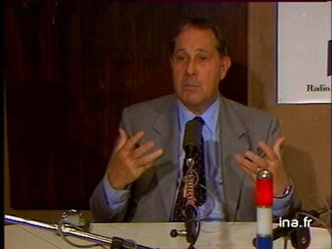 Charles Pasqua à propos de son appel à témoins