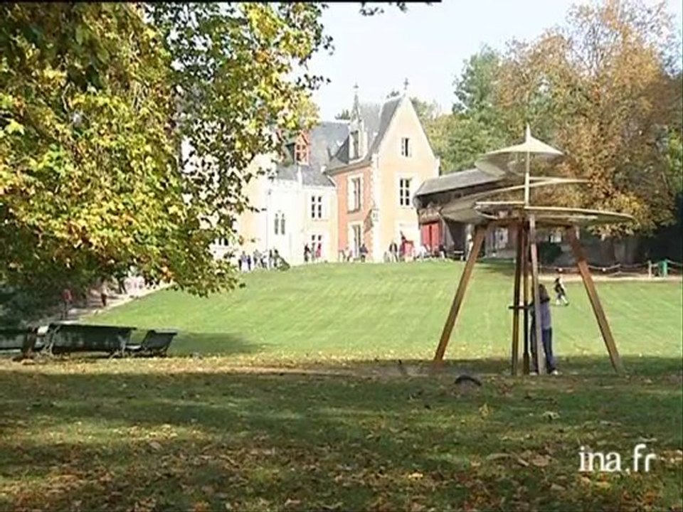 Amboise (37) : nouvelle machine au Clos Lucé - le dodécaèdre